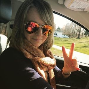 Meet your Posher, Patricia